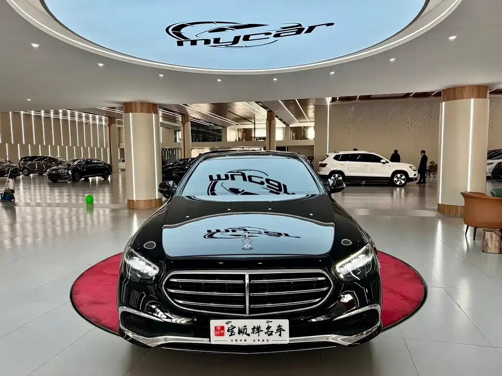 Mercedes-Benz E-Class — фото 10