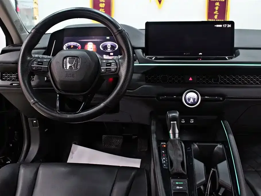 Honda Accord — фото 8