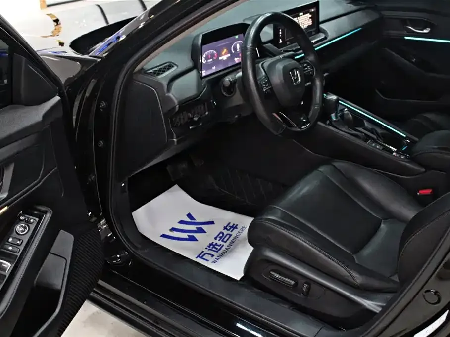 Honda Accord — фото 10