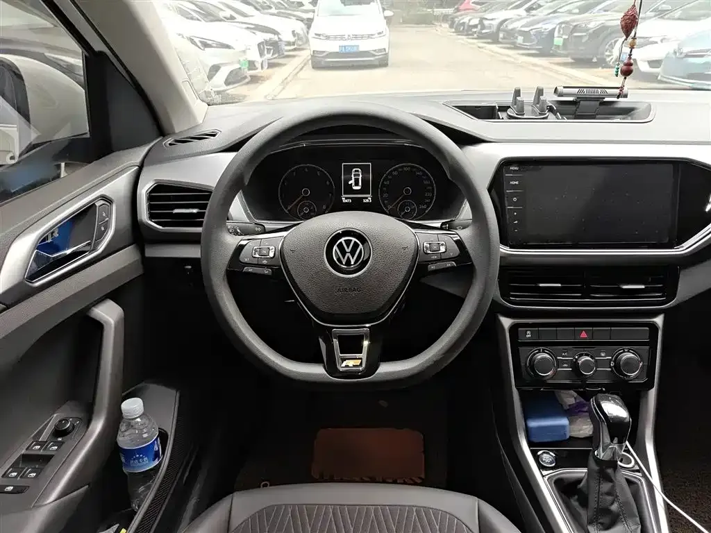 Volkswagen T-Cross — фото 4