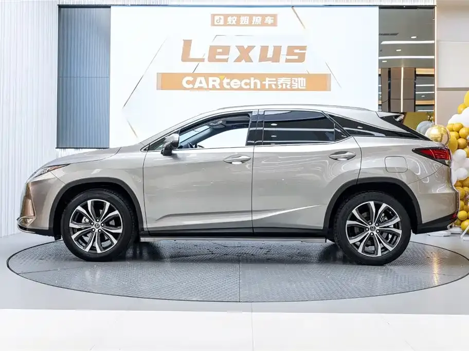 Lexus RX — фото 6