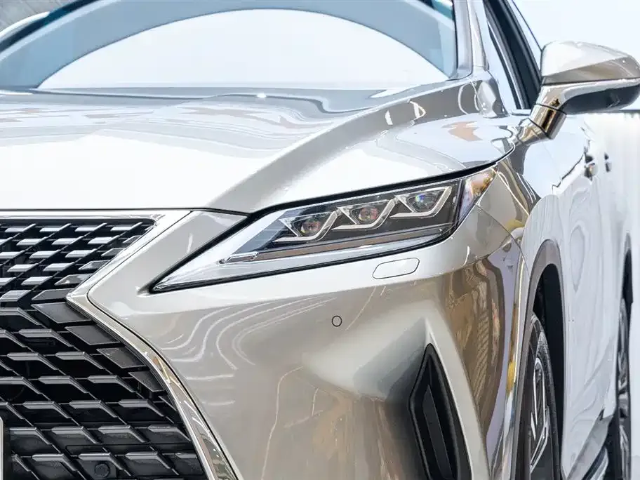 Lexus RX — фото 8