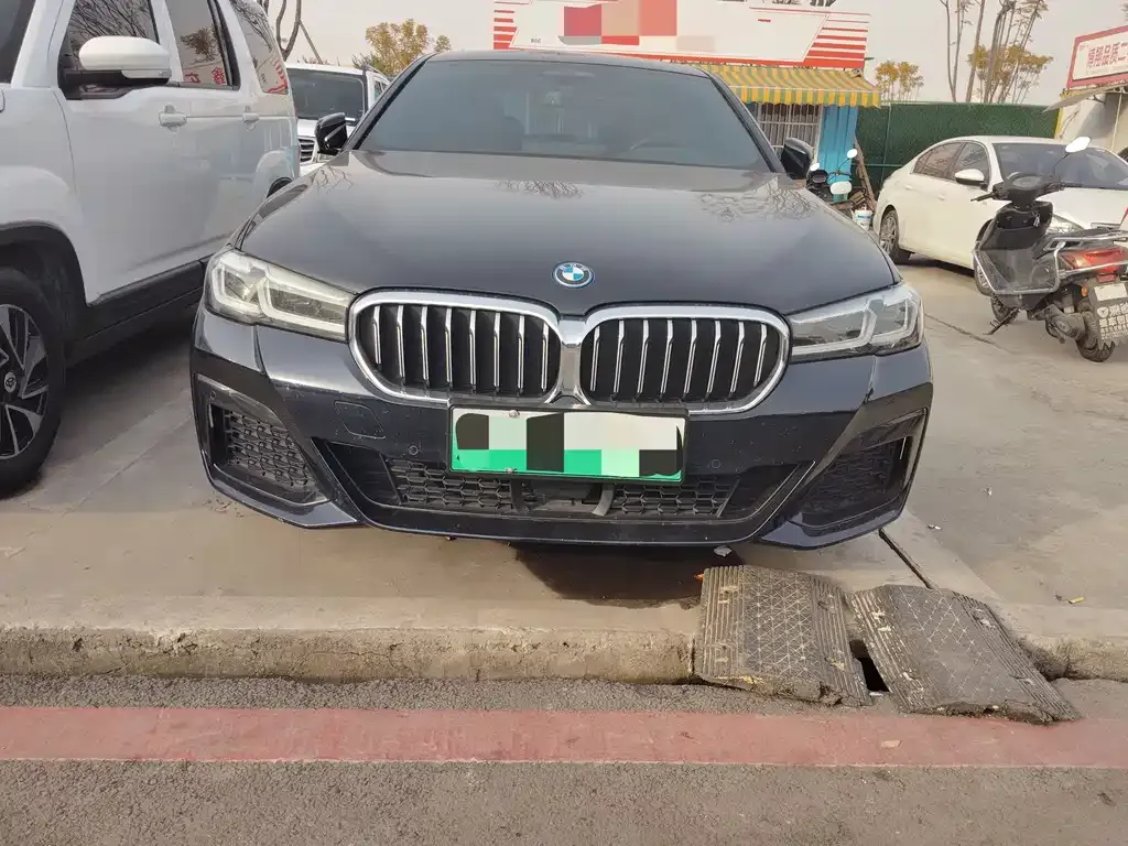 BMW 5 Series New Energy — фото 8