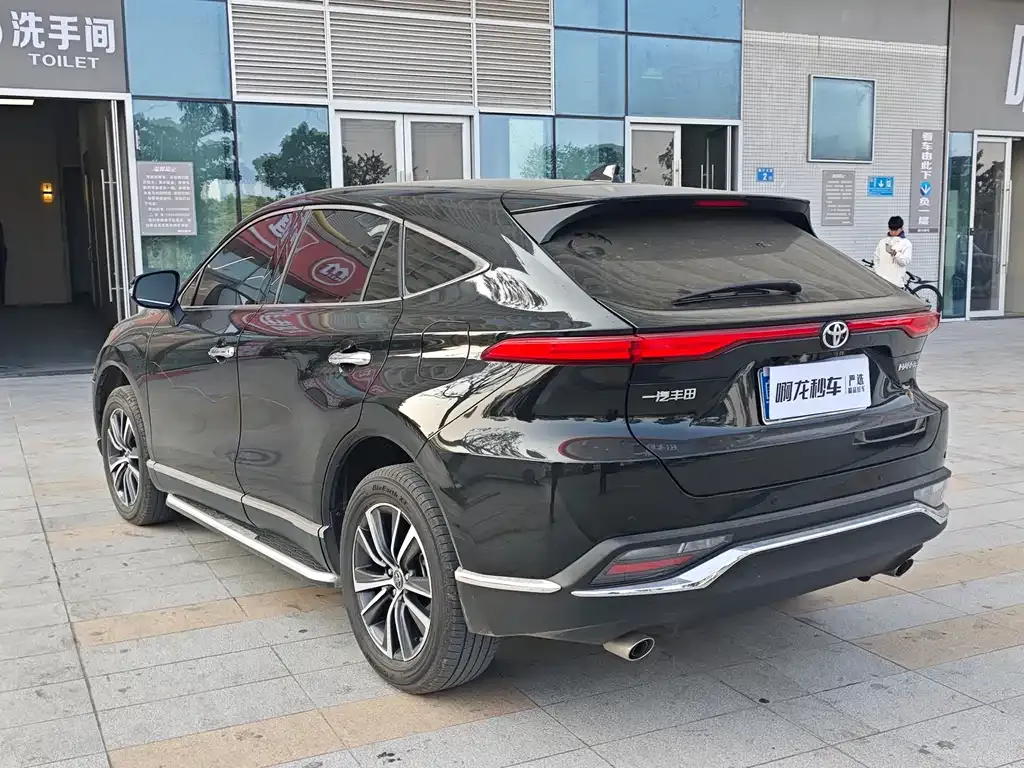 Toyota Harrier — фото 5