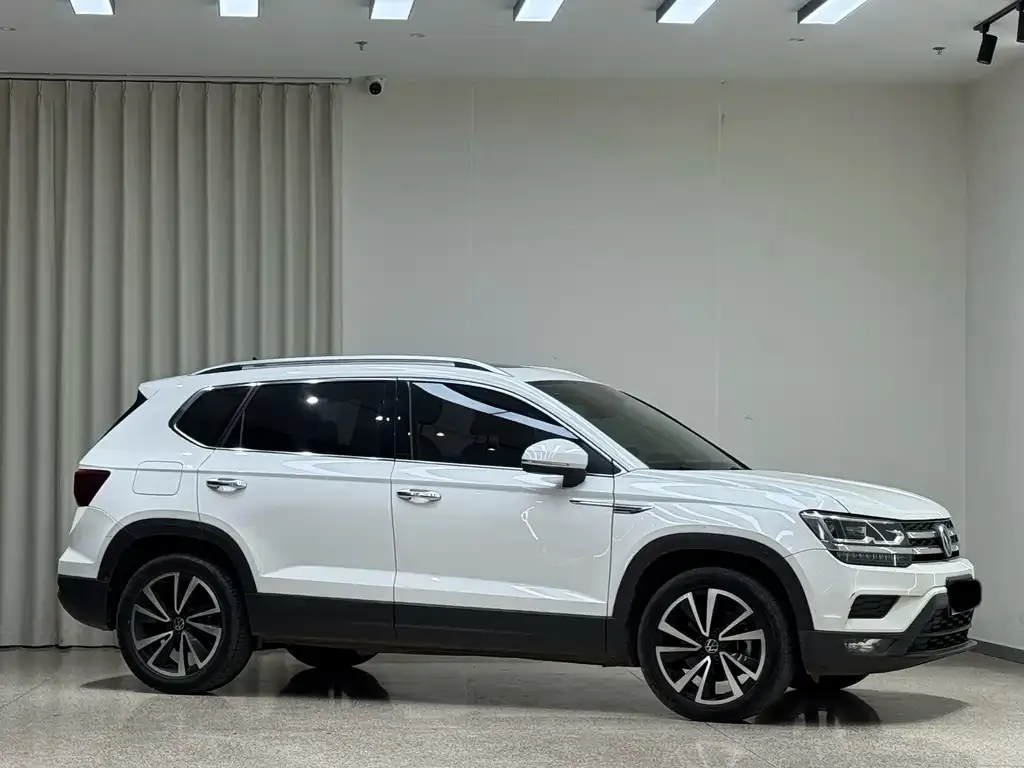 Volkswagen Tharu — фото 3