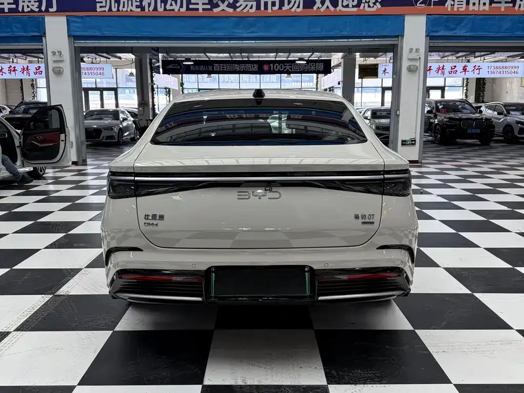BYD Seal 07 DM-i — фото 4