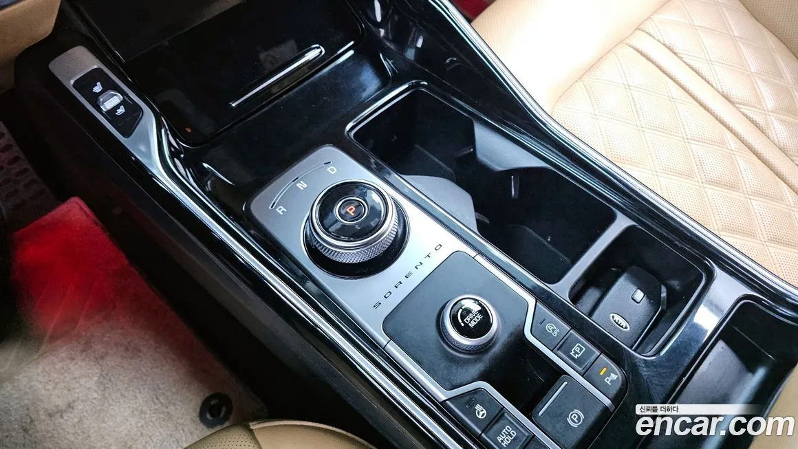 Kia Sorento — фото 10