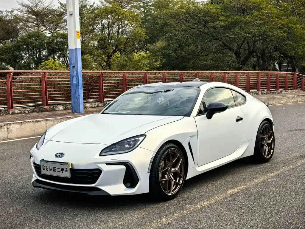 Subaru BRZ — фото 1