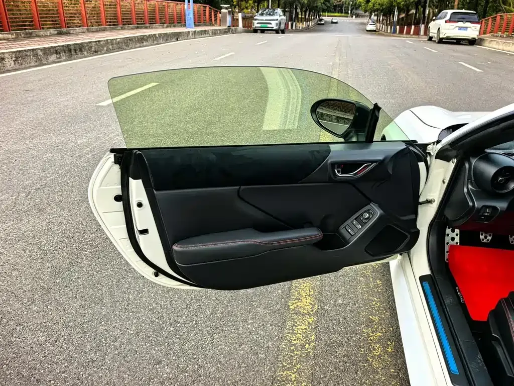 Subaru BRZ — фото 10