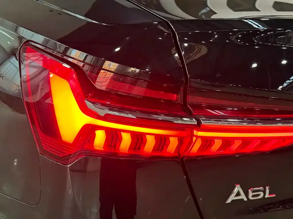 Audi A6L New Energy — фото 9