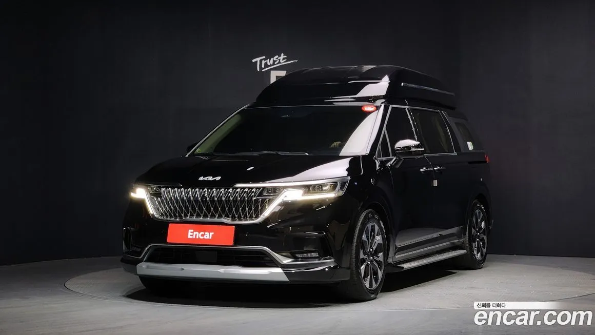 Kia Carnival — фото 1