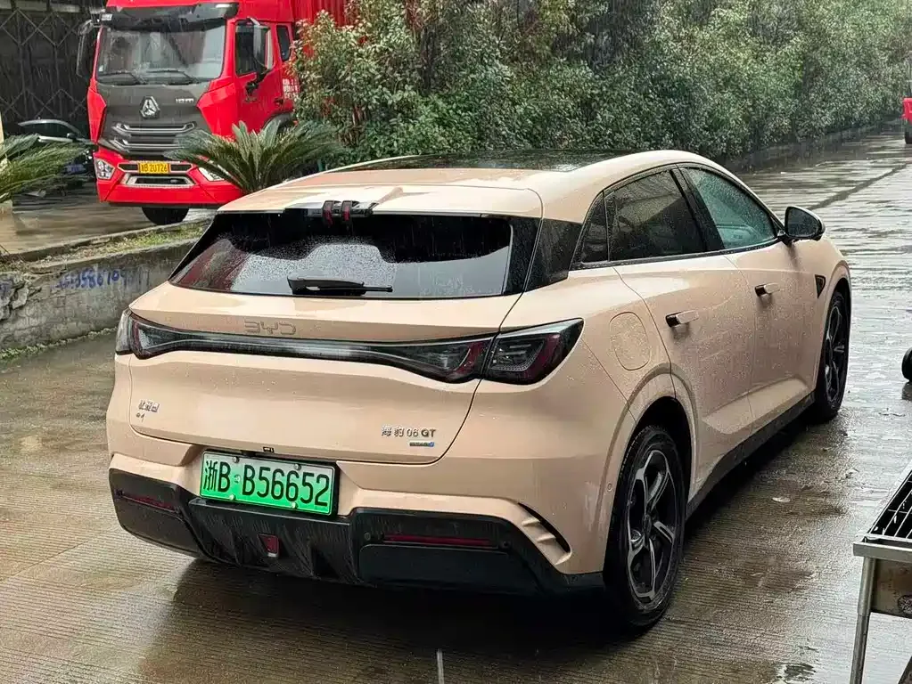 BYD Seal 06GT — фото 4