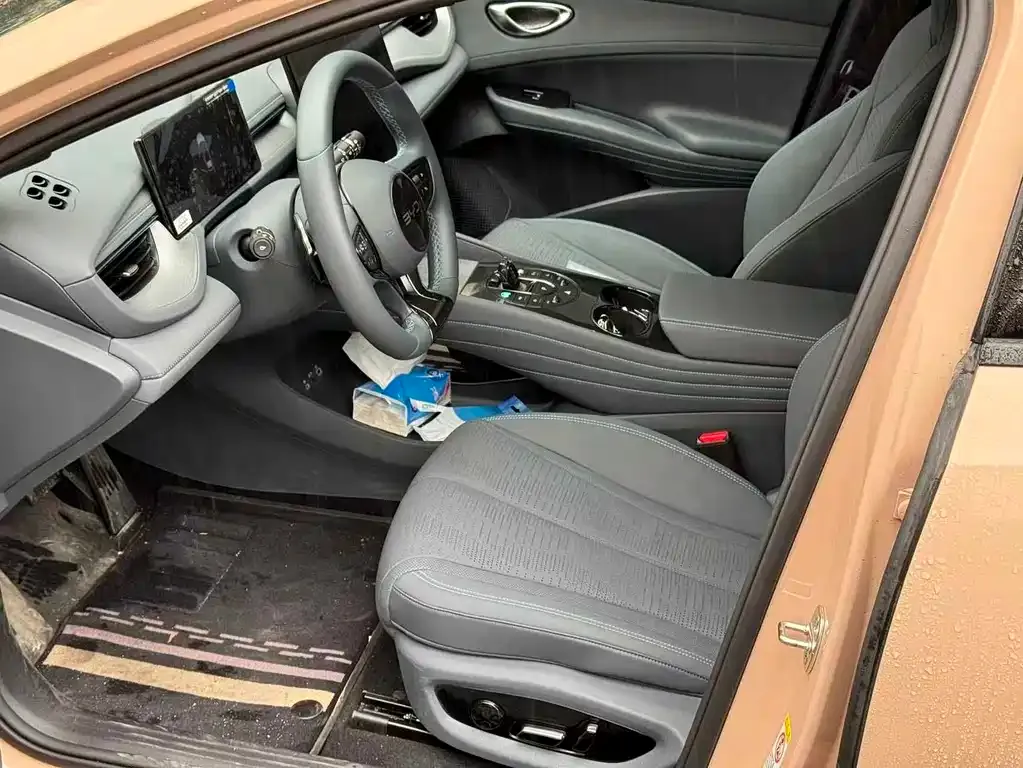 BYD Seal 06GT — фото 3