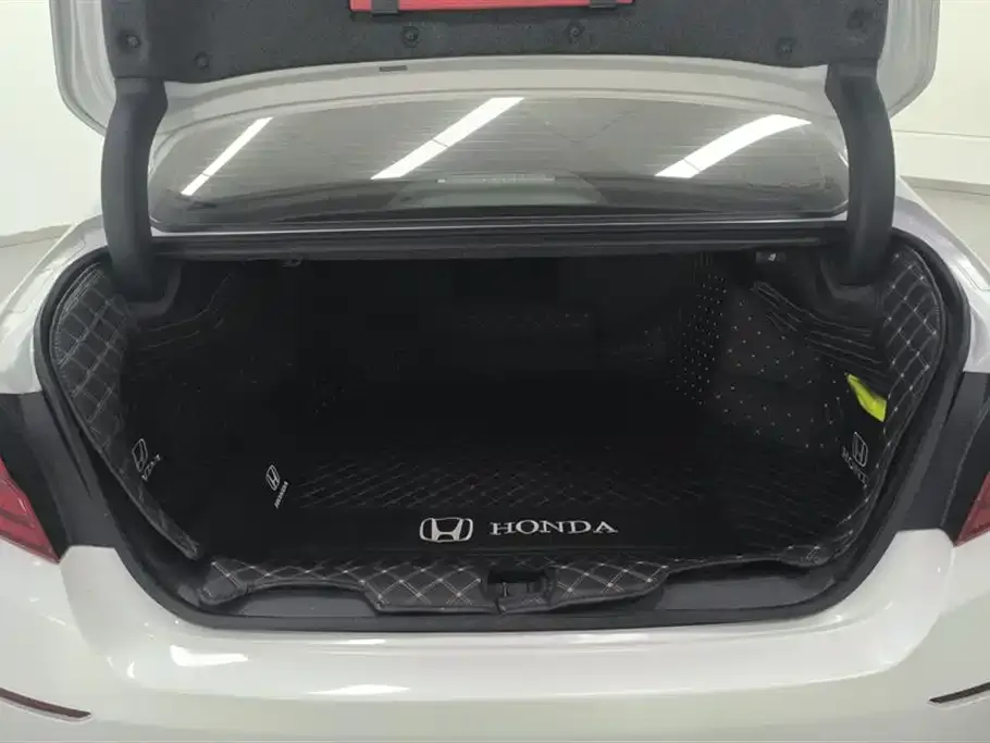 Honda Inspire — фото 3