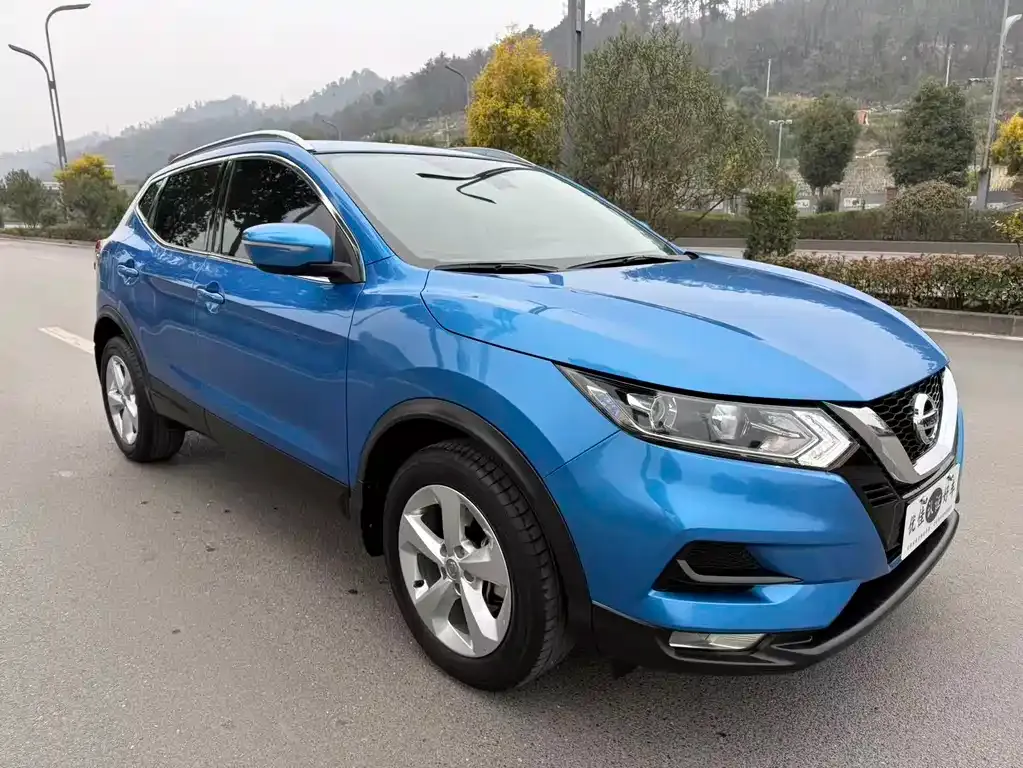 Nissan Qashqai — фото 5