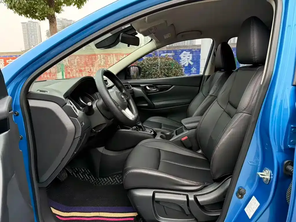 Nissan Qashqai — фото 9