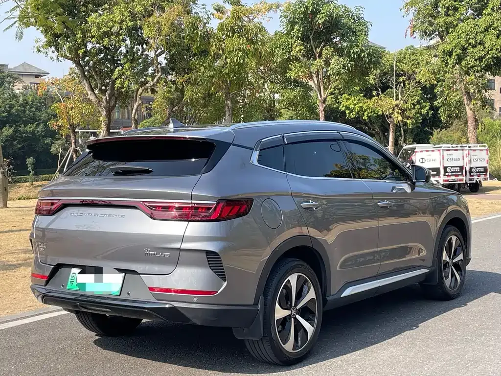 BYD PLUS New Energy — фото 3
