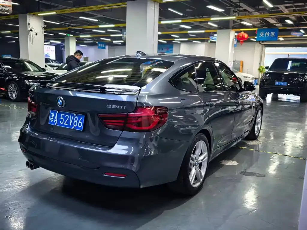 BMW 3 Series GT — фото 7
