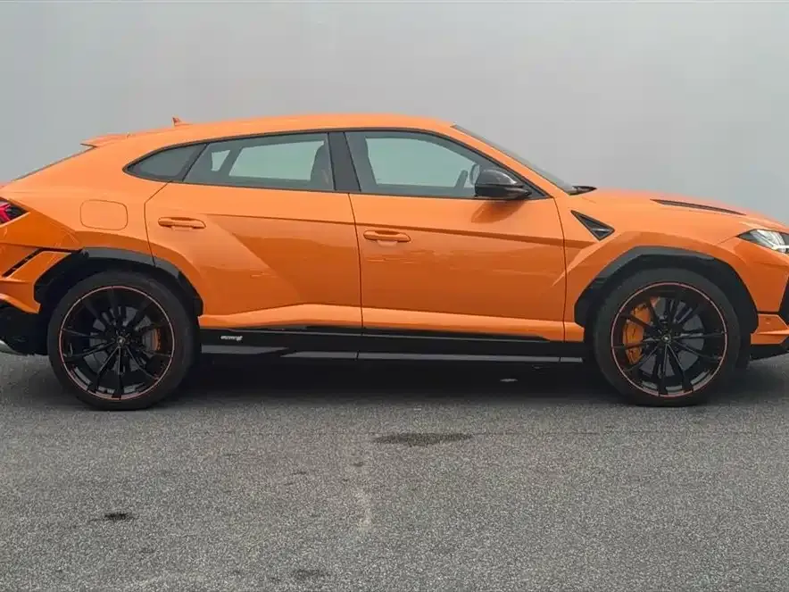 Lamborghini Urus — фото 6