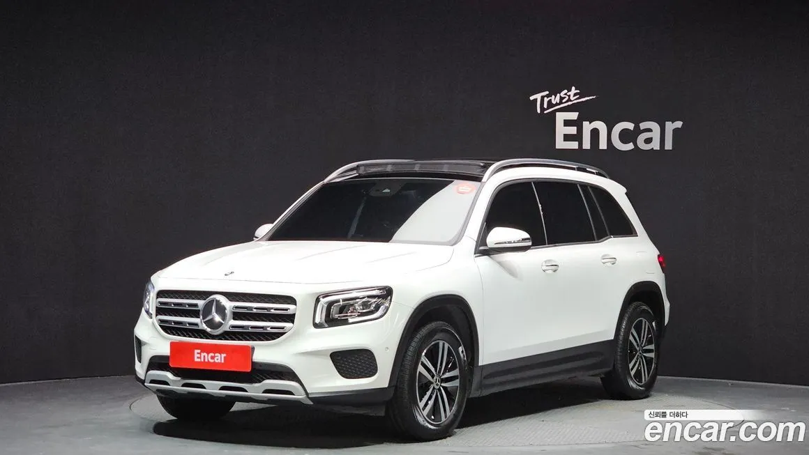 Mercedes-Benz GLB-Class — фото 1