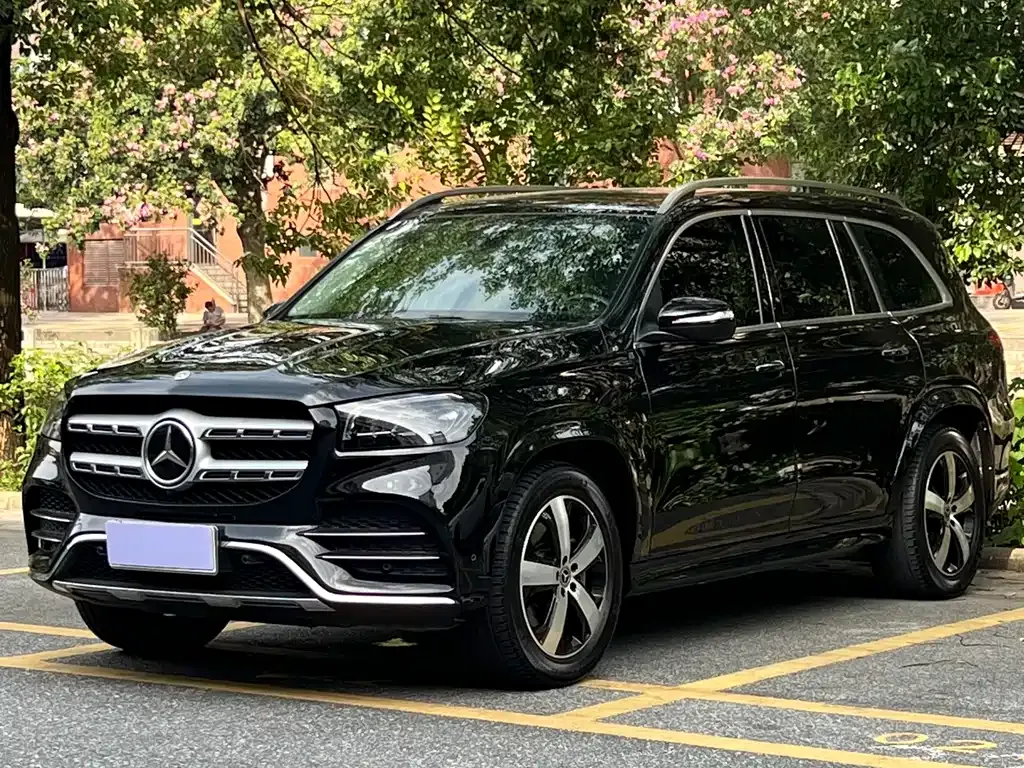 Mercedes-Benz GLS — фото 1