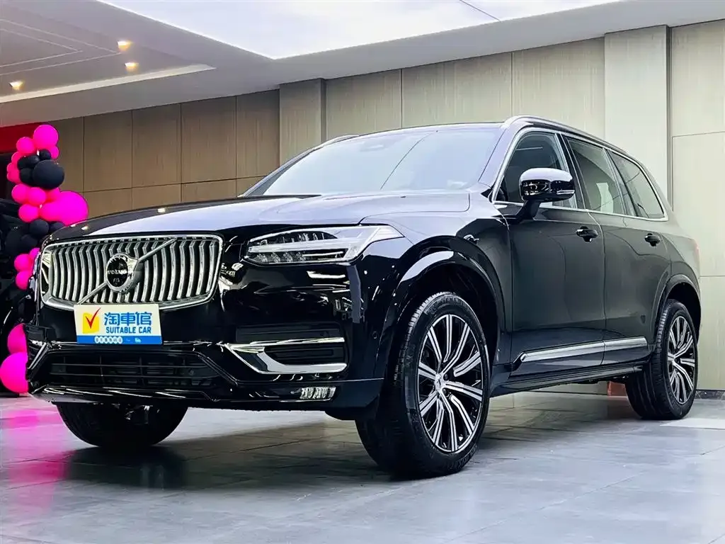 Volvo XC90 — фото 1