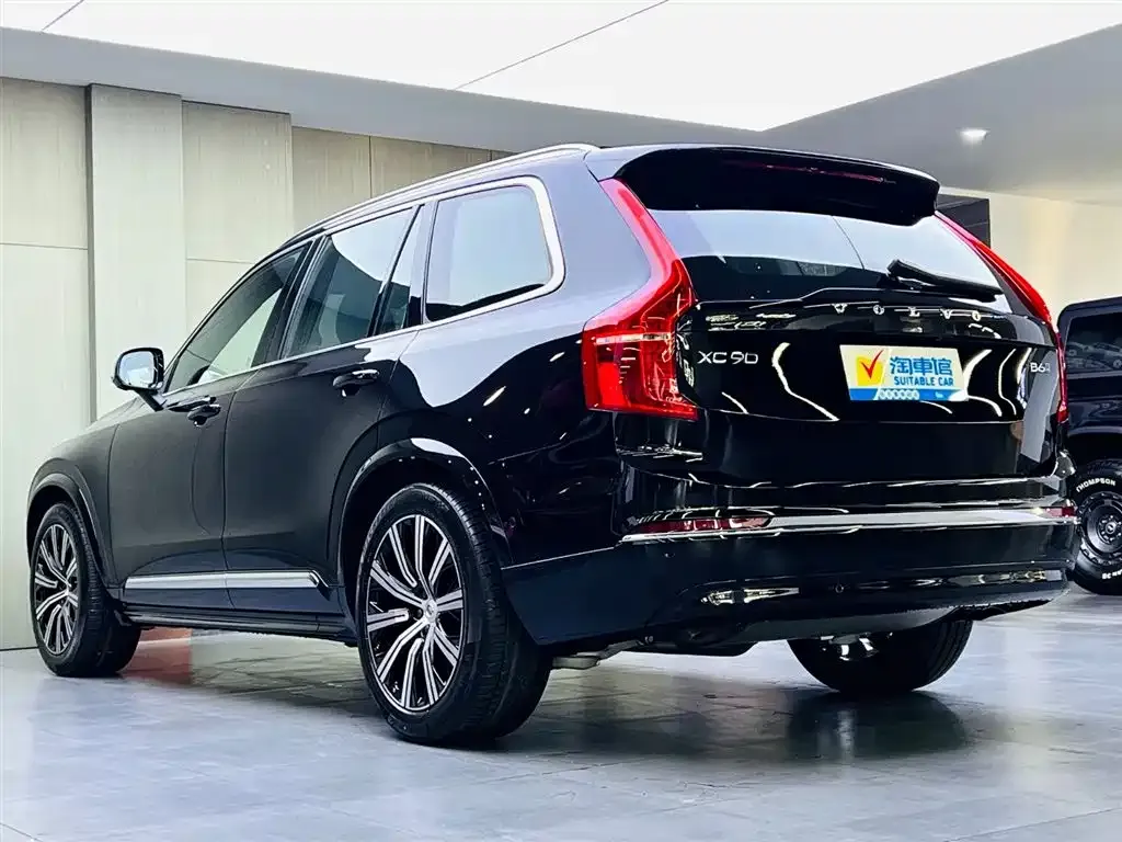 Volvo XC90 — фото 5