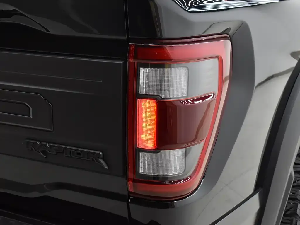 Ford F-150 Raptor — фото 9