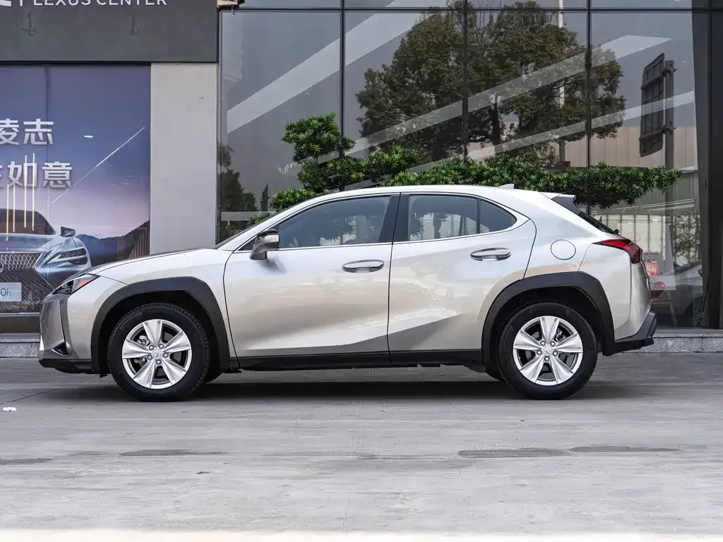 Lexus UX — фото 10