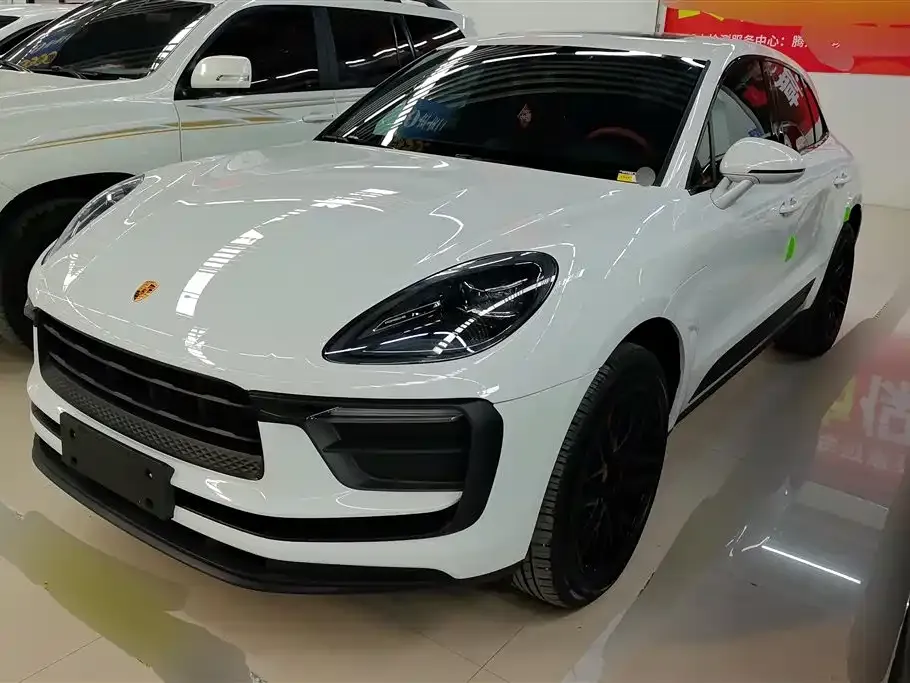 Porsche Macan — фото 1