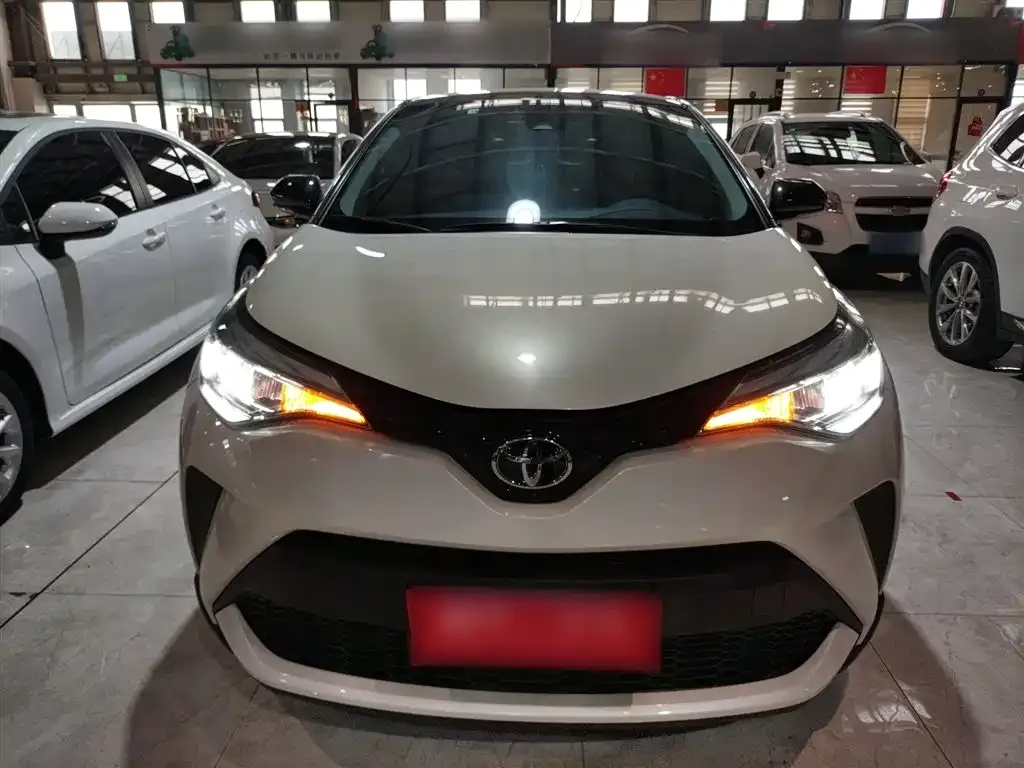 Toyota C-HR — фото 3