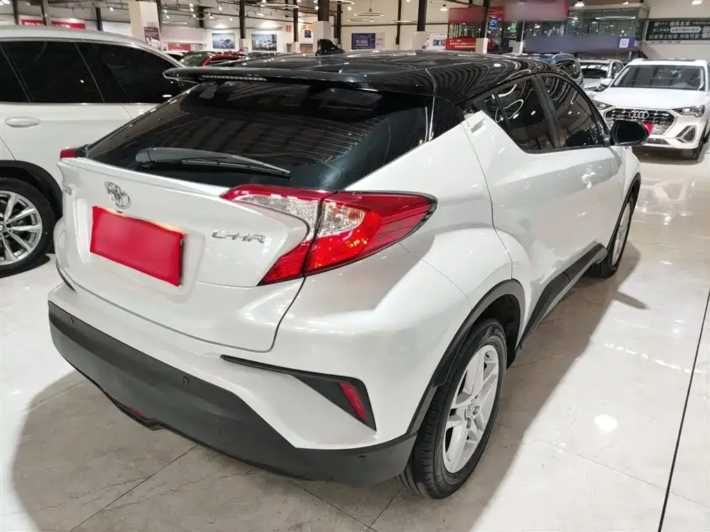 Toyota C-HR — фото 6