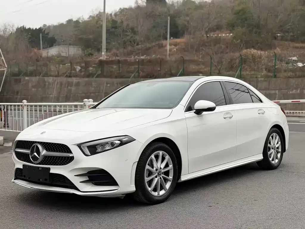 Mercedes-Benz A-Class — фото 1