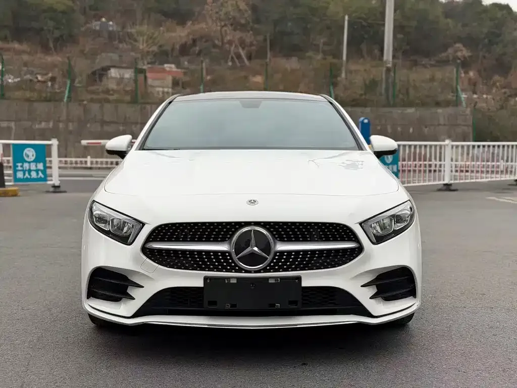 Mercedes-Benz A-Class — фото 6