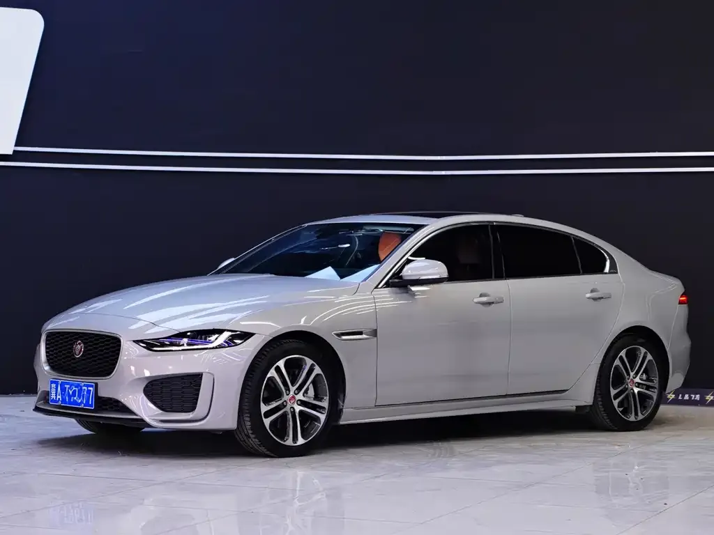 Jaguar XEL — фото 1