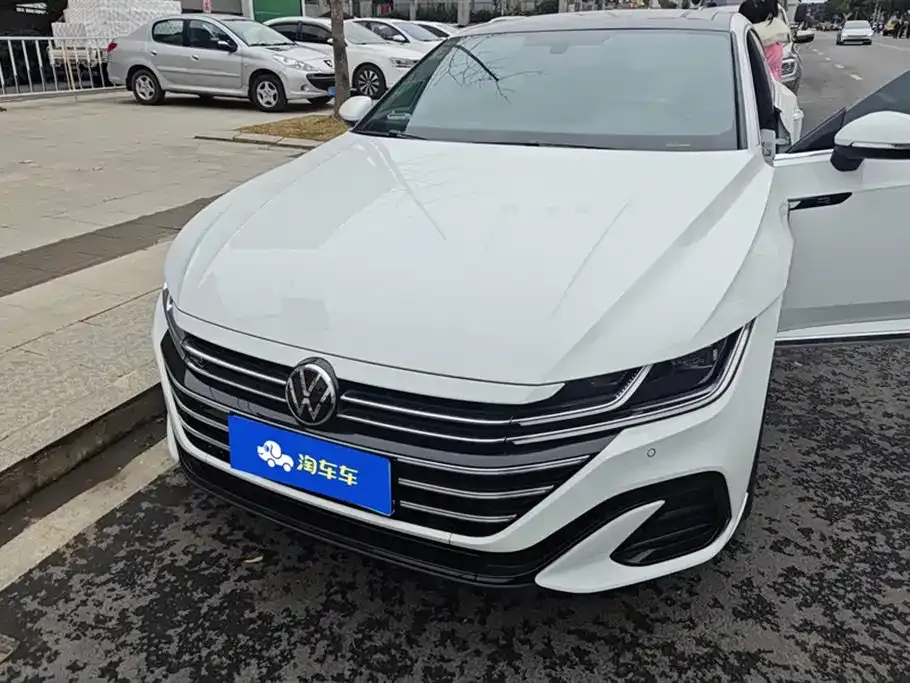 Volkswagen CC — фото 10