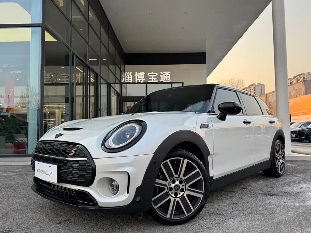 MINI Clubman — фото 2