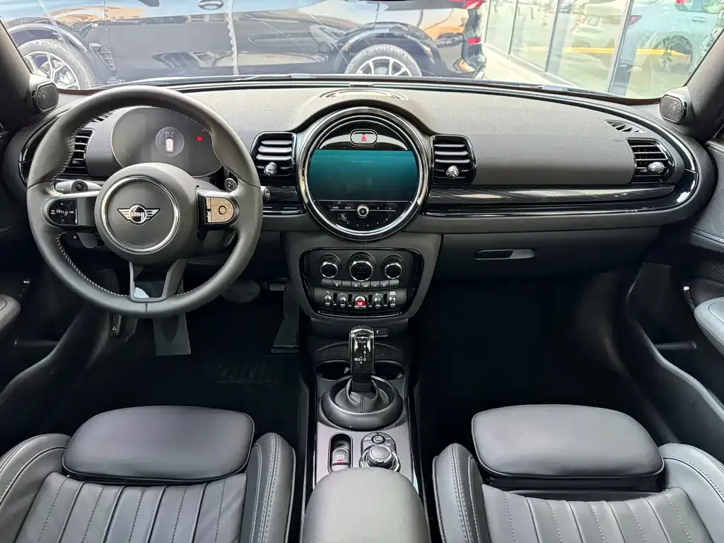 MINI Clubman — фото 10