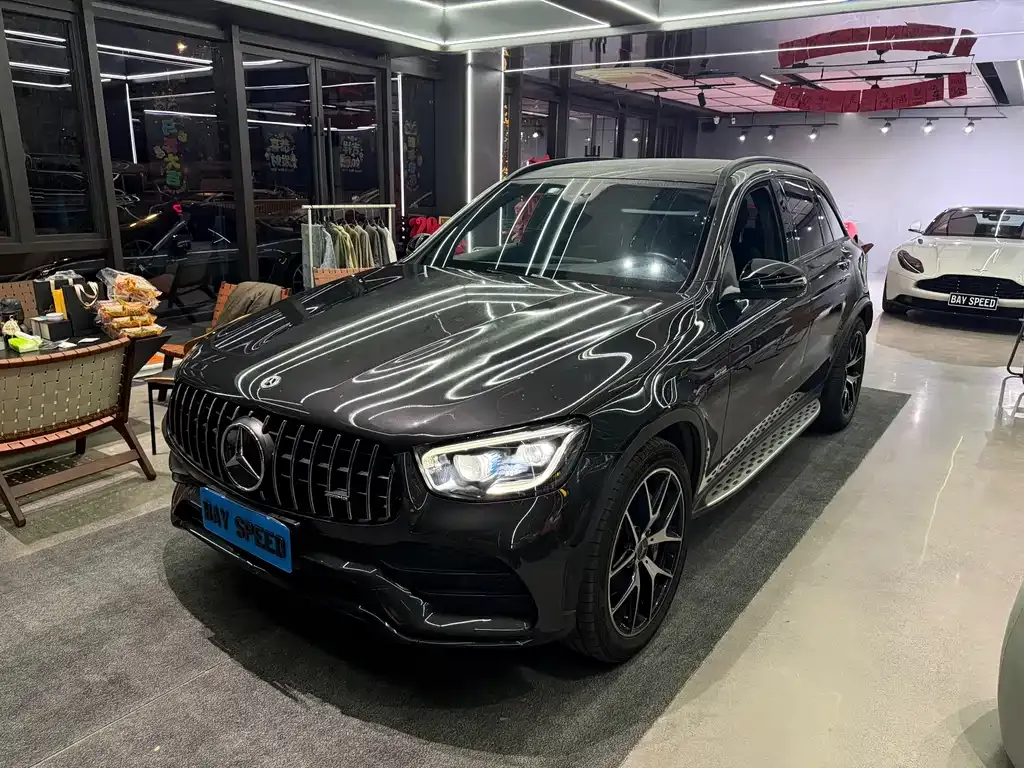 Mercedes-Benz GLC AMG — фото 1