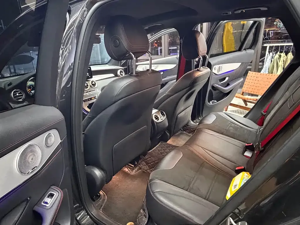 Mercedes-Benz GLC AMG — фото 10