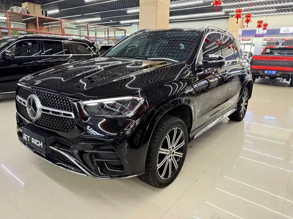 Mercedes-Benz GLE — фото 1