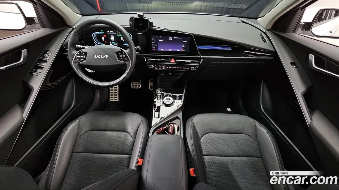 Kia Niro — фото 6