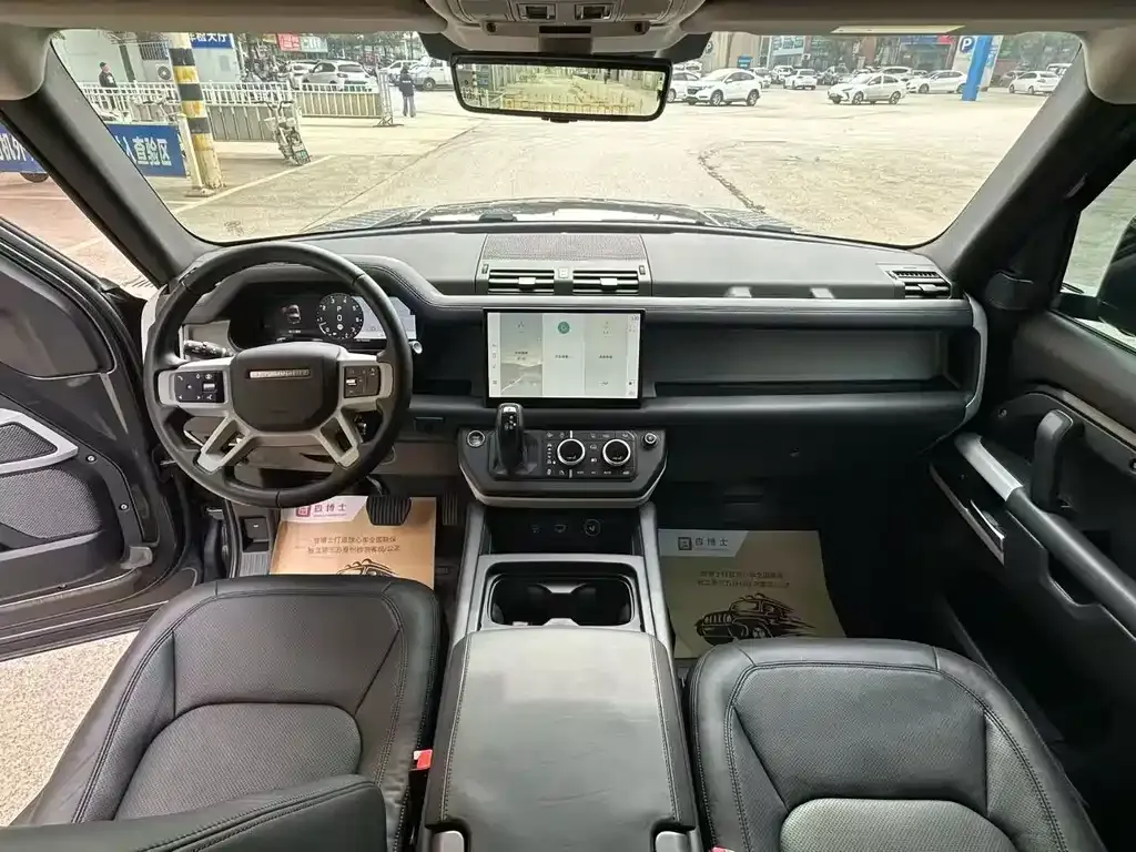 Land Rover Defender — фото 6