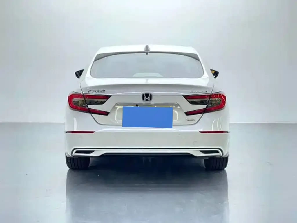 Honda Accord — фото 7