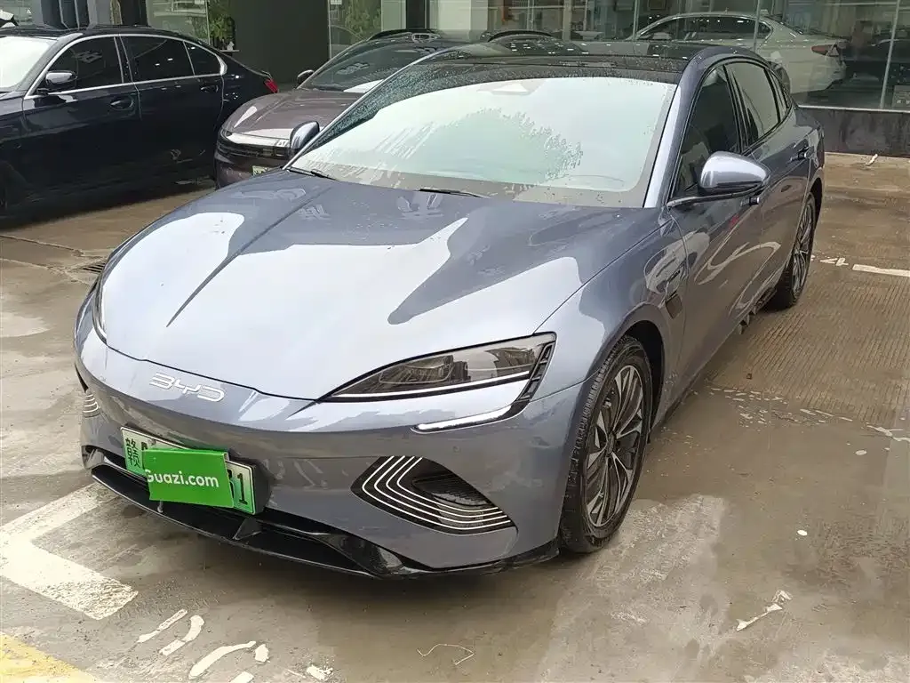 BYD Seal — фото 1