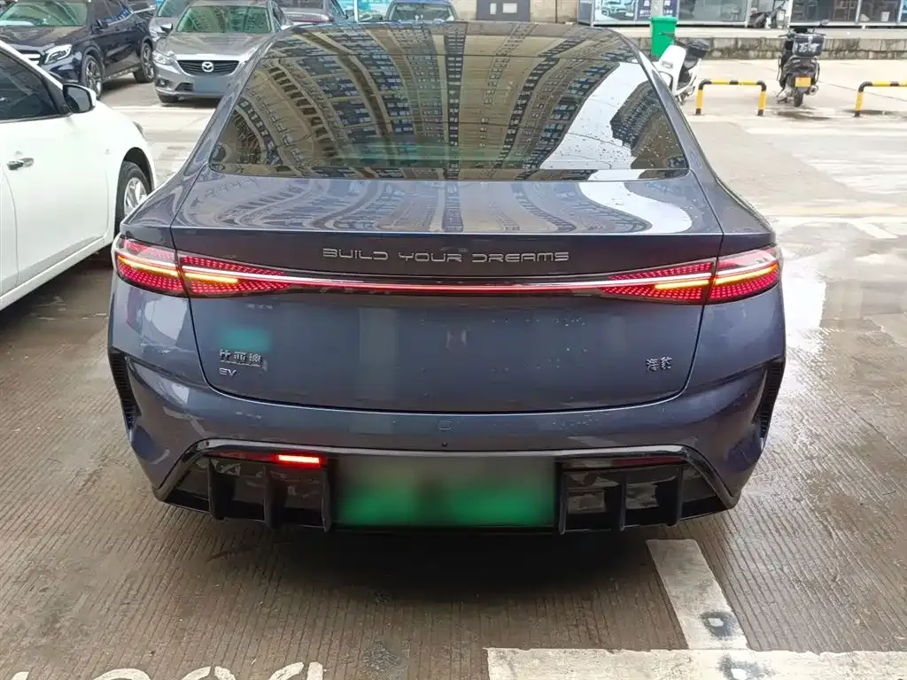 BYD Seal — фото 4