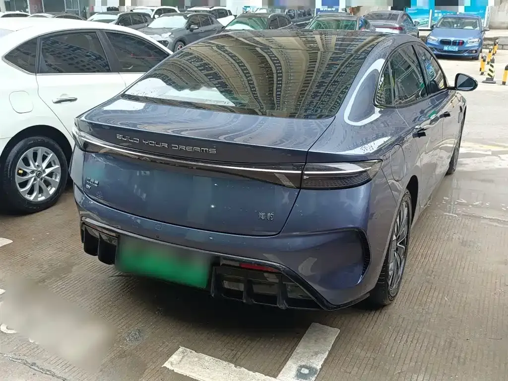 BYD Seal — фото 5