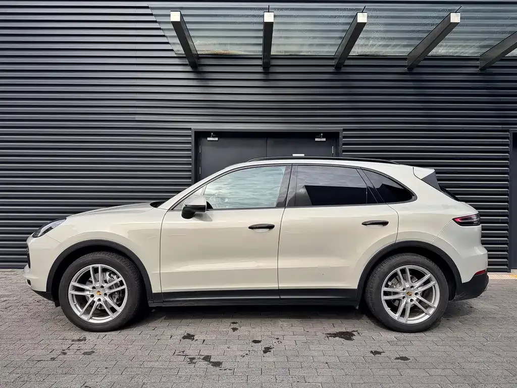 Porsche Cayenne — фото 3