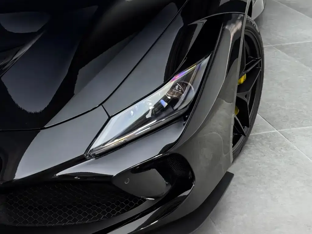 Ferrari F8 — фото 7