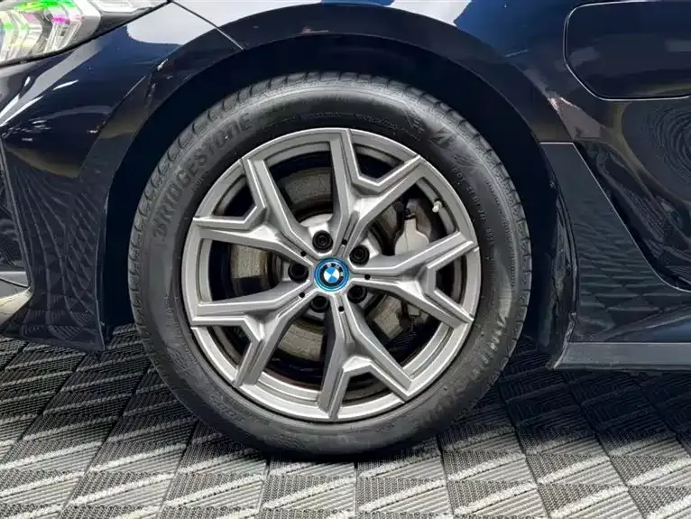 BMW i3 — фото 9